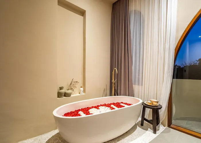 Villa Amani 3 New, Luxury, Mediterranean, Private Pool, Canggu
