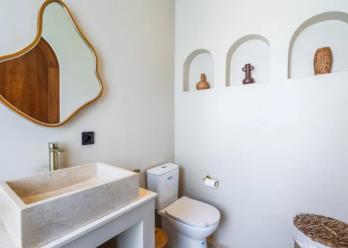 Amani 3 New, Luxury, Mediterranean, Private Pool, * Canggu