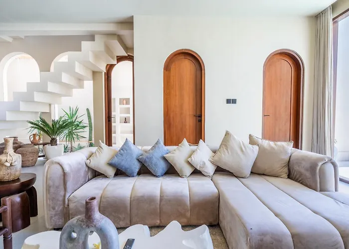Villa Amani 3 New, Luxury, Mediterranean, Private Pool, Canggu